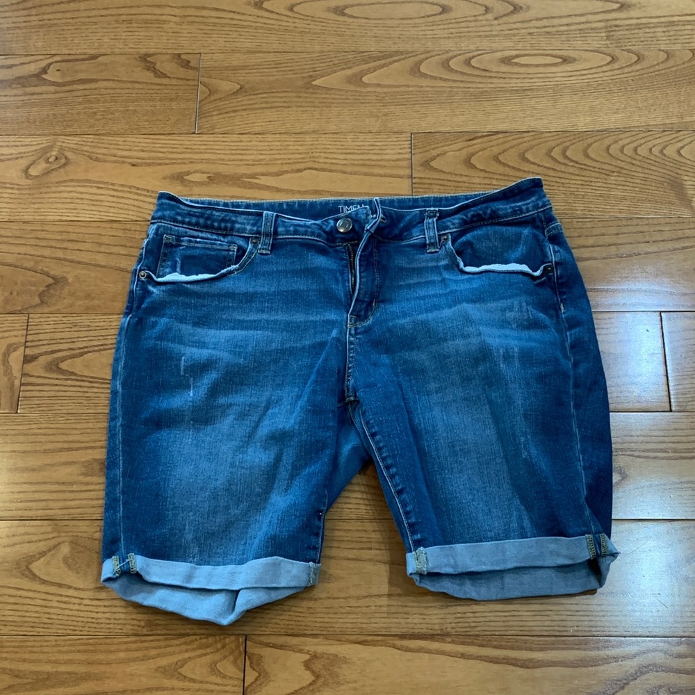 💛2/$20 Time and Tru Mid-Blue Rolled-Hem Denim Shorts size 18
